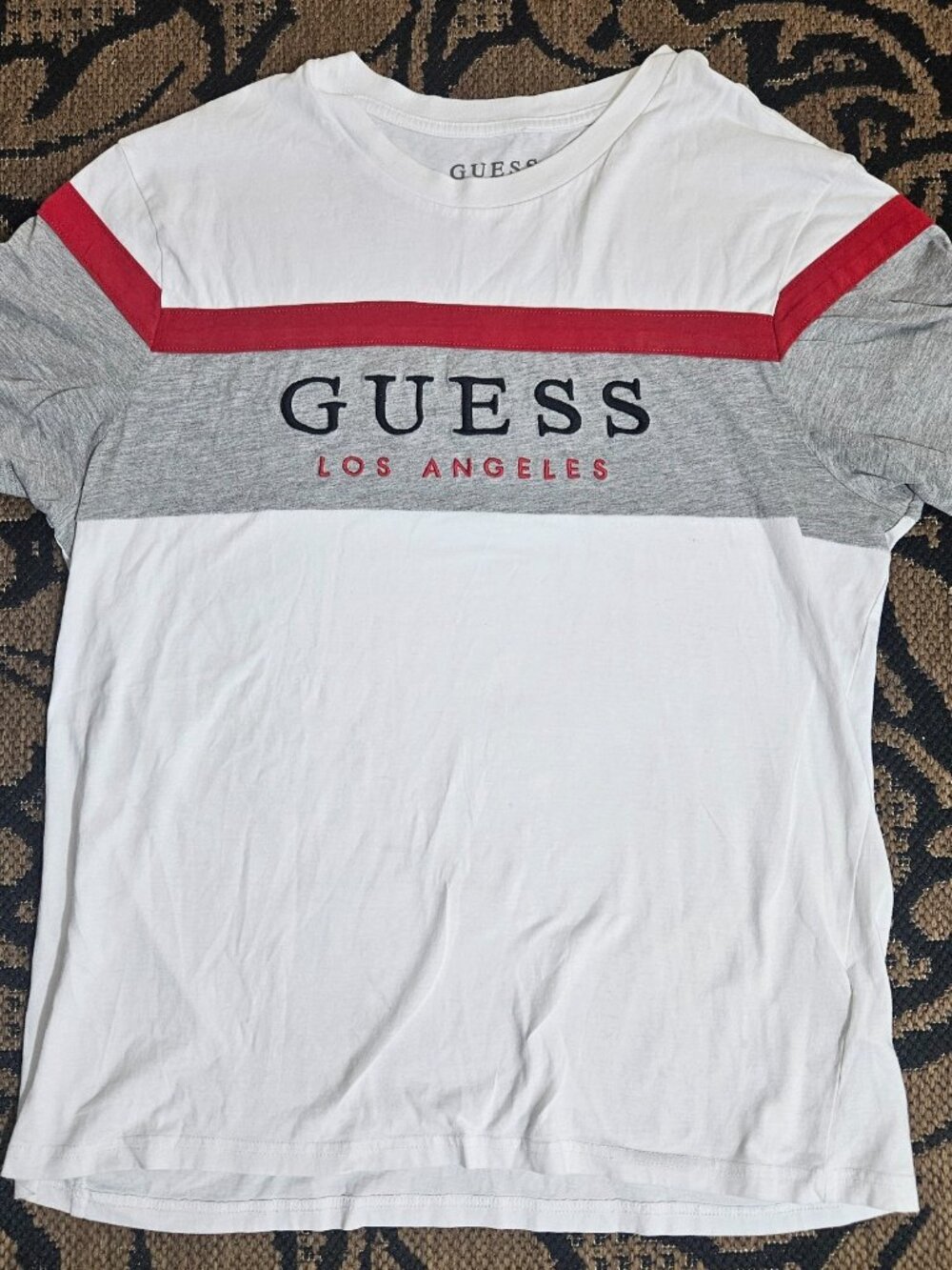 GUESS Los Angeles Logo Graphic White Gray Red Women's T-Shirt Size XL